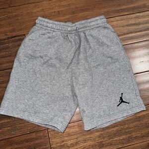 Boys Jordan 12-13 Yr Size Large